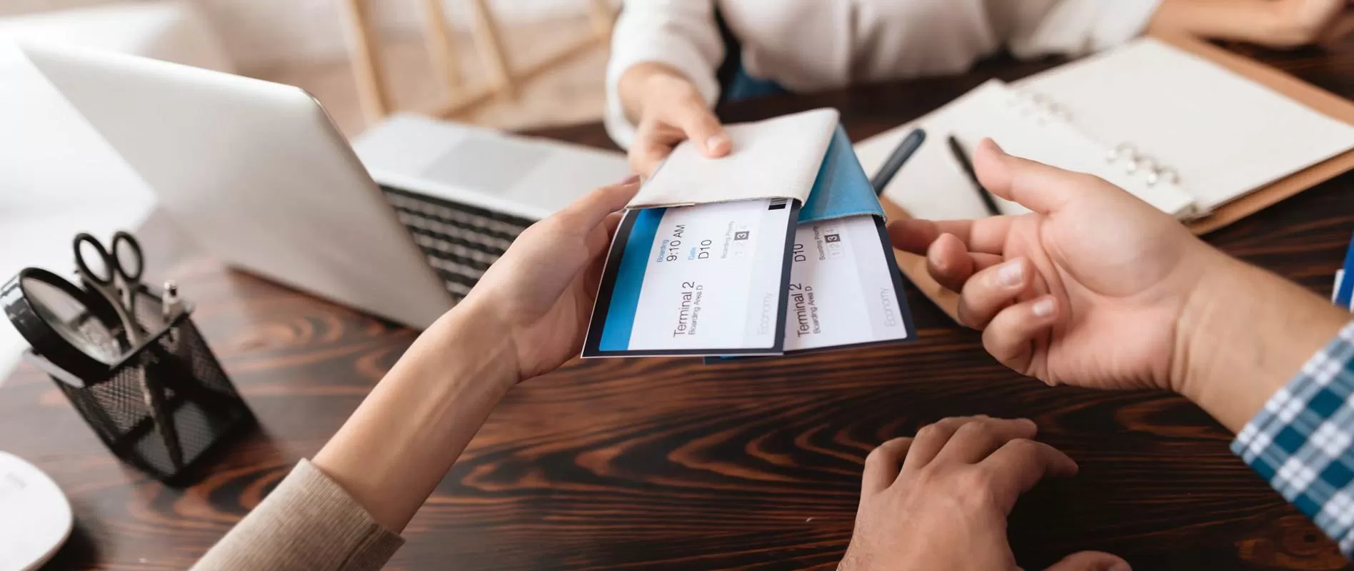 Đối tác đáng tin cậy của bạn <b>cho sự phát triển toàn cầu M&T CONSULTING</b>